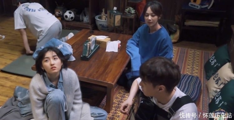 张子枫|19岁的张子枫素颜夸张吗?不怕镜头怼脸,与杨紫同款也不输