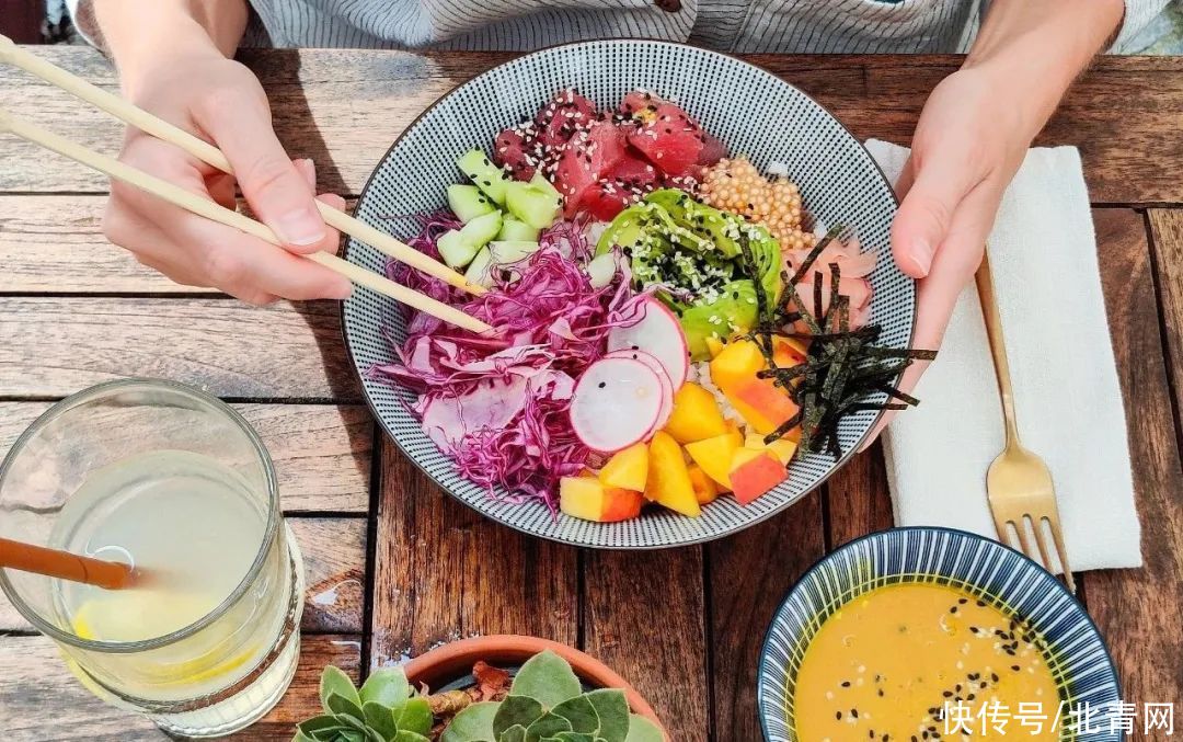 荞麦凉面|夏季宜吃面，这碗最适合，带走暑湿，不长胖，保健康~可别吃错了