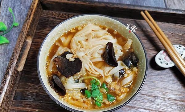 七天早餐,米面小吃皆有,10分钟备好上桌,暖胃又营养