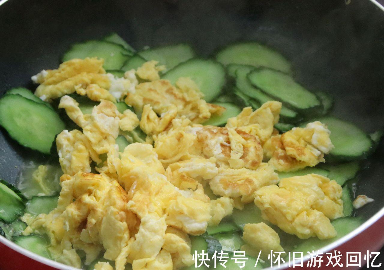 清新爽口的家常菜：黄瓜炒鸡蛋，口感清香软嫩，大雪过后滋补养生