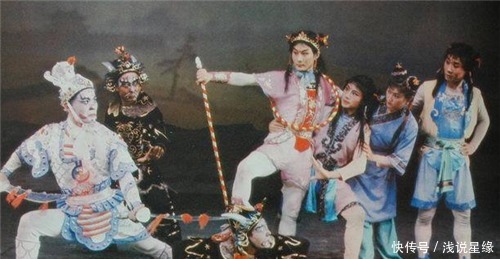 六小龄童|中国唯一合法拥有两张身份证的人,红透大江南北,真名却少有人知