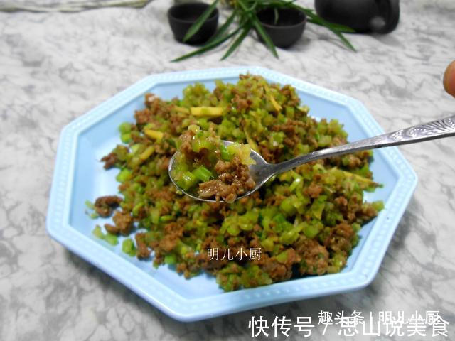 儿子天天嚷着吃这菜,常吃身体壮脑瓜灵,太香了,冬天吃最棒