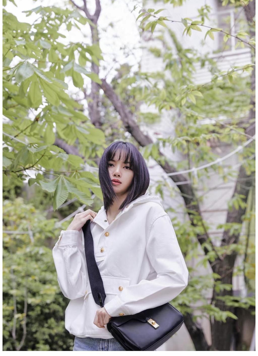 同款|蔡徐坤lisa同款广告曝光，两人cp很好磕，什么时候再合作呢