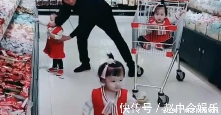 爷爷|爷爷带三胞胎逛超市,不料宝宝们却做出这样的反应,爷爷好想哭