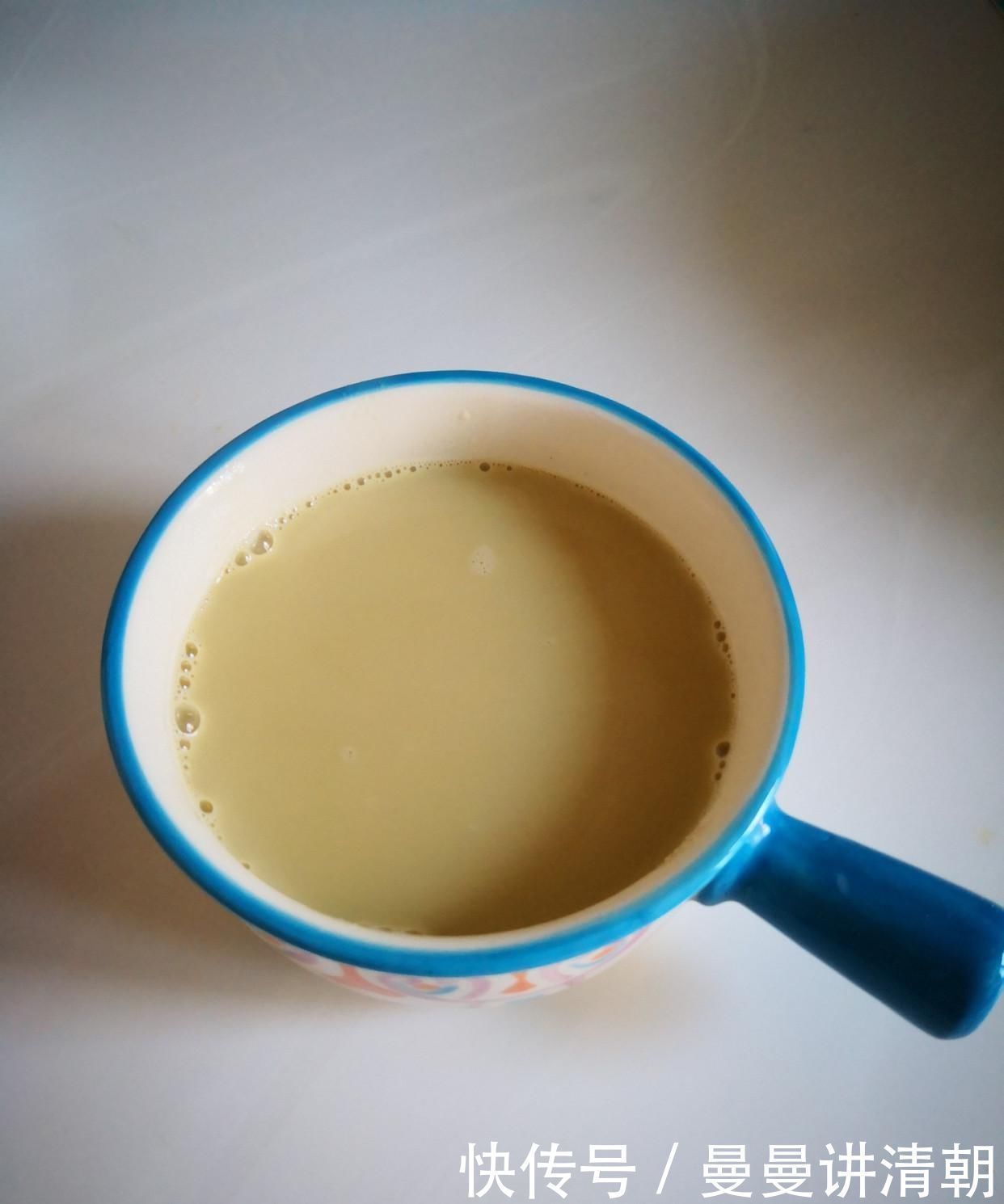 固醇类|白发最怕喝这东西,一杯5毛,每天喝1点,不脱发更加乌黑油亮!