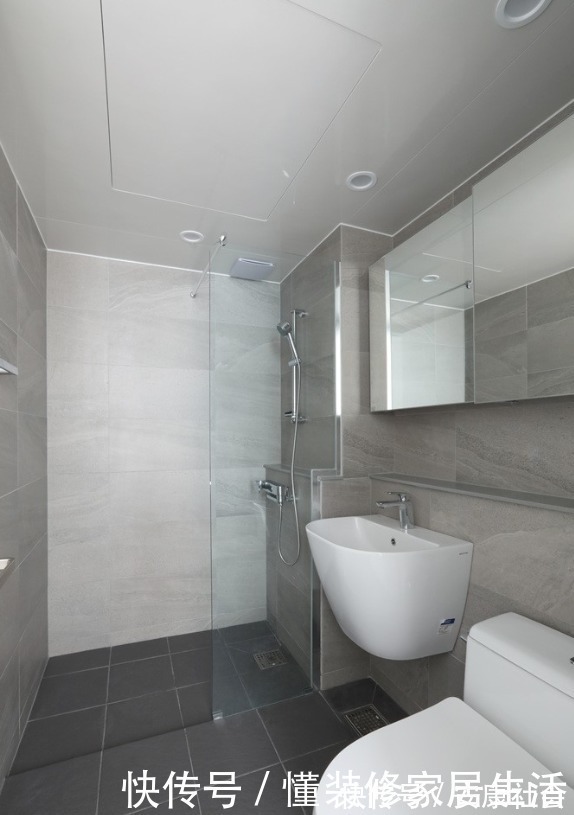 小夫妻|韩国小夫妻只扔不买,145㎡新房做精简装修,全屋干净得不像话