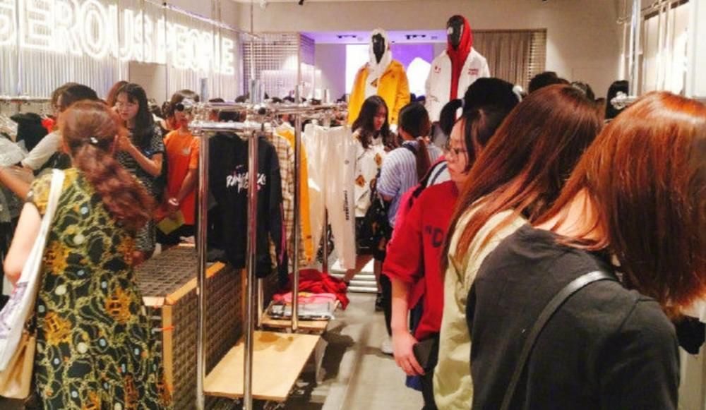 从业者|“活下去”才有出路,实体店迎来“变革”,从业者出路在何方?