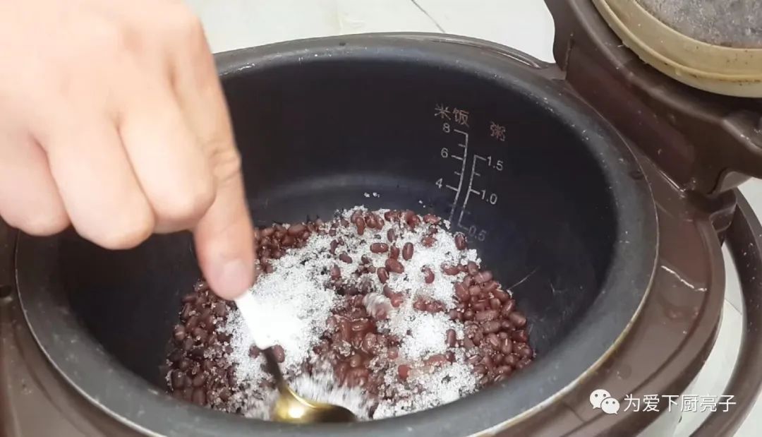 自制糯米凉糕做法,冰箱里一放,好吃又营养,孩子第一次吃就爱上