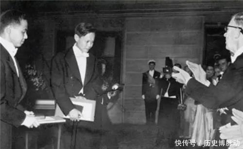 2位诺奖获得者同台,杨振宁提出一问题,莫言的回答让人拍案叫绝