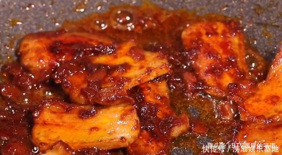 菜场里看到这肉就想买!比牛羊肉便宜多了,嫩