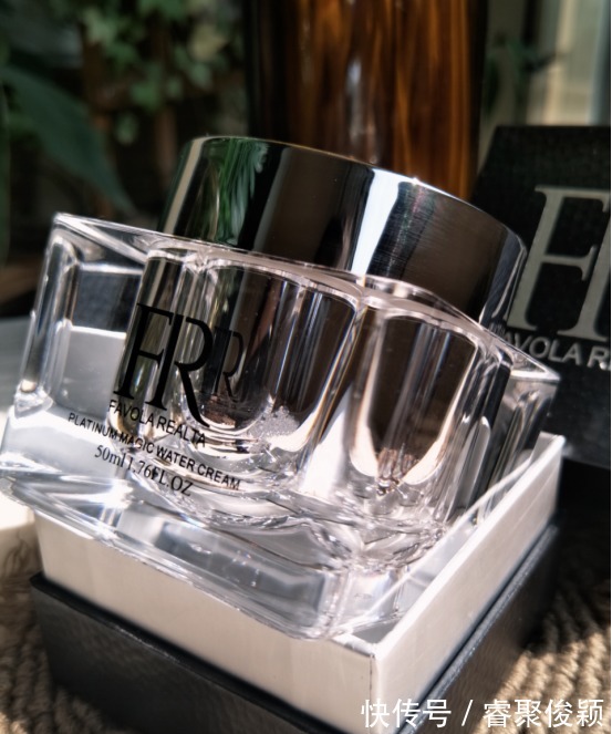 护肤品 女人吃土也要买的6款抗衰老护肤品 青春和美丽是无价的