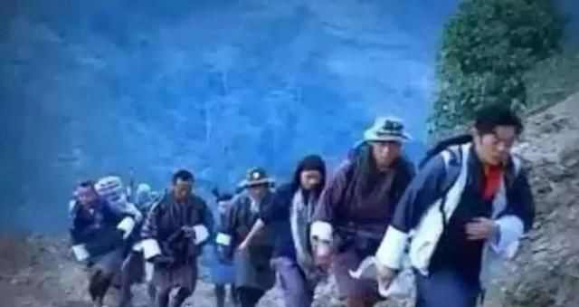 新娘|神秘不丹王室最帅国王迎娶平民新娘,7岁时一见钟情……