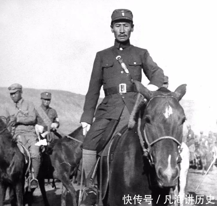 台儿庄|草莽出身的抗日名将,台儿庄拄拐杖指挥作战,后因日军毒气弹身亡