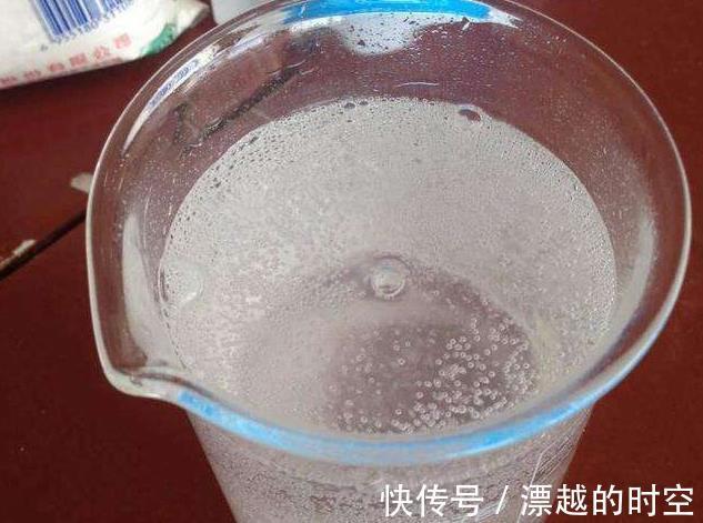 此种“溶液”浇蟹爪兰,7天“浇1次”,1盆冒出60个花苞!