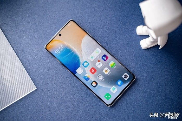 x70|这个时代少见的纯粹：vivo X70 Pro「独白」体验