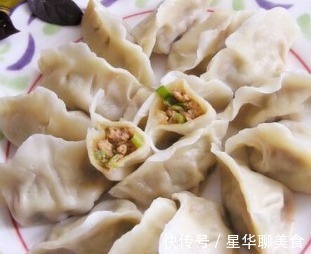 做猪肉馅儿饺子时,牢记“盐水油”口诀,鲜嫩多汁儿,香浓美味