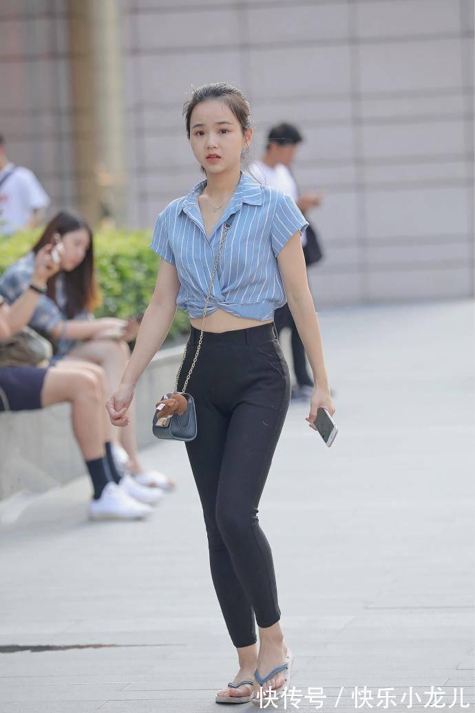 修身上衣 紧身打底裤,搭配修身上衣,穿出精致的美感