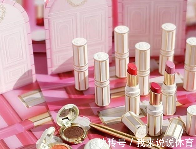 润唇膏|总有一些很微小的细节,比外形更能决定我们的气质!