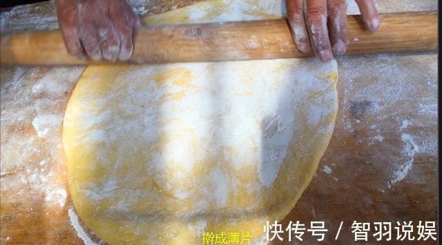 酵母|南瓜中加4个鸡蛋，不做馒头不烙饼，出锅馋哭隔壁小孩，真好吃