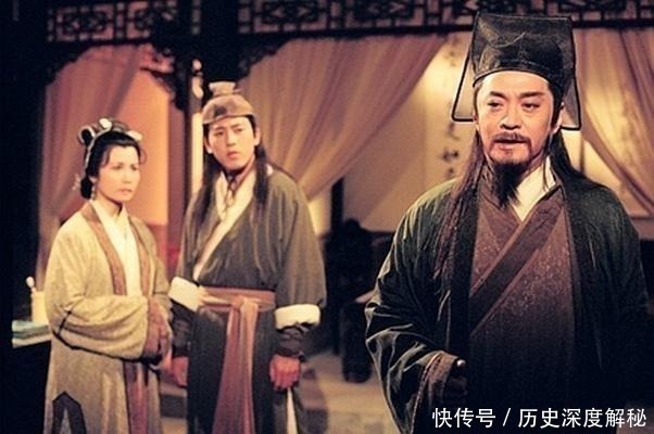 华山#岳不群为何不强攻紫霞神功,却觊觎辟邪剑谱紫霞神功不厉害吗?