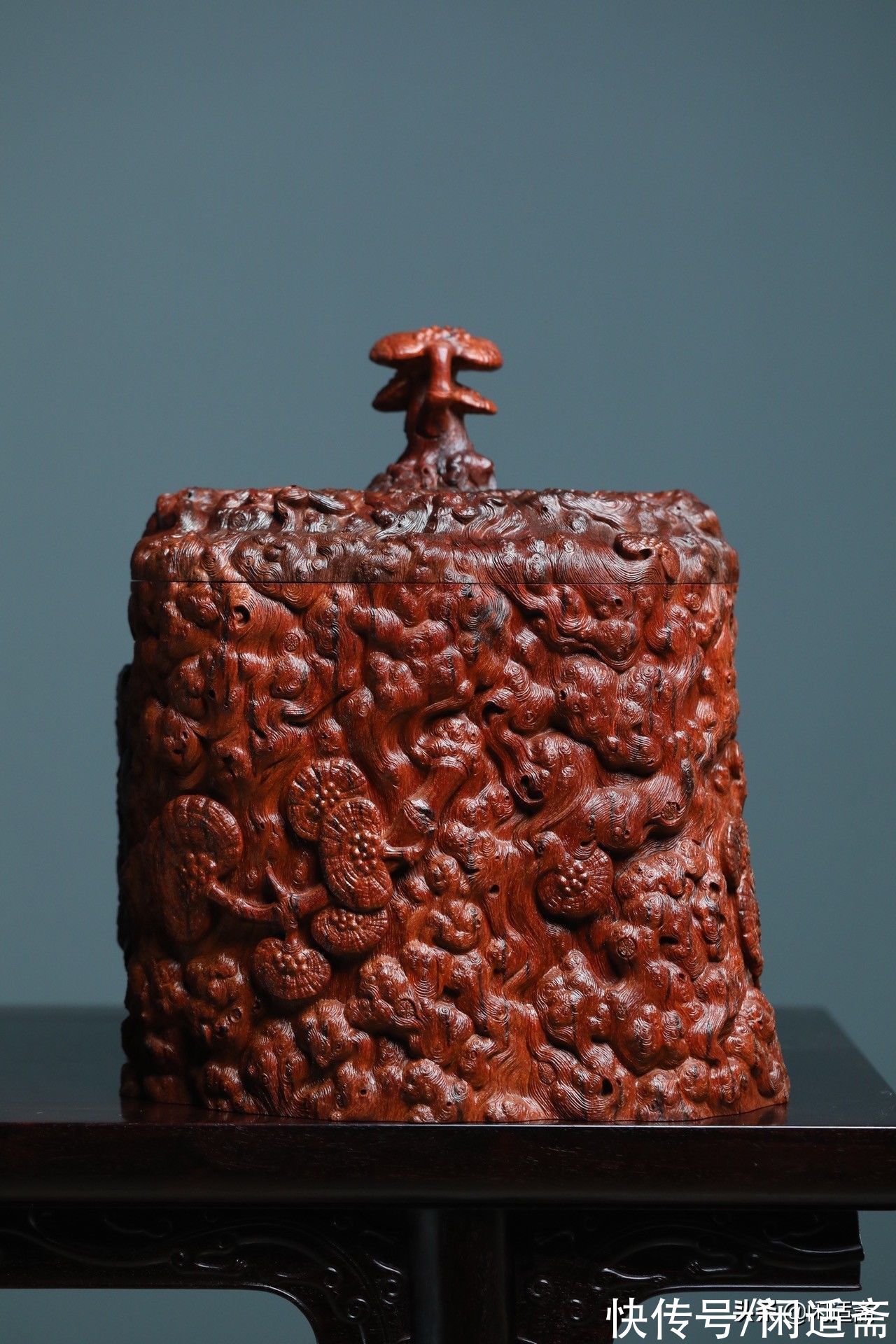 灵芝$茶室清赏，小叶紫檀，满雕灵芝树瘤，大茶仓