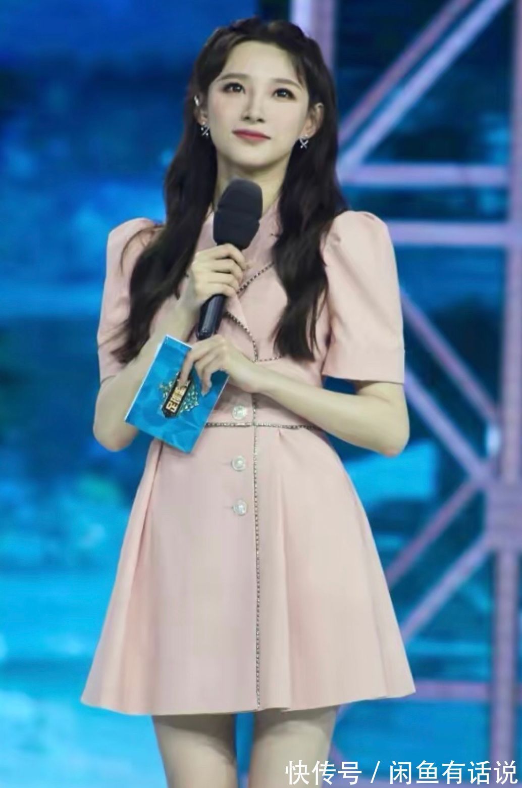 发型|看到马凡舒的走红才明白,什么叫发型决定气质,网红和名媛的区别