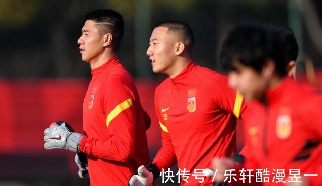 老将|亮明态度!李霄鹏国足仍以老将为班底,对年轻球员已经放出话!