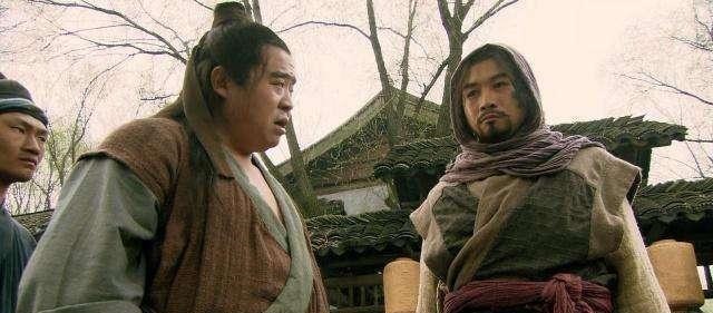 害怕|《水浒传》老百姓为什么会更害怕地痞流氓牛二