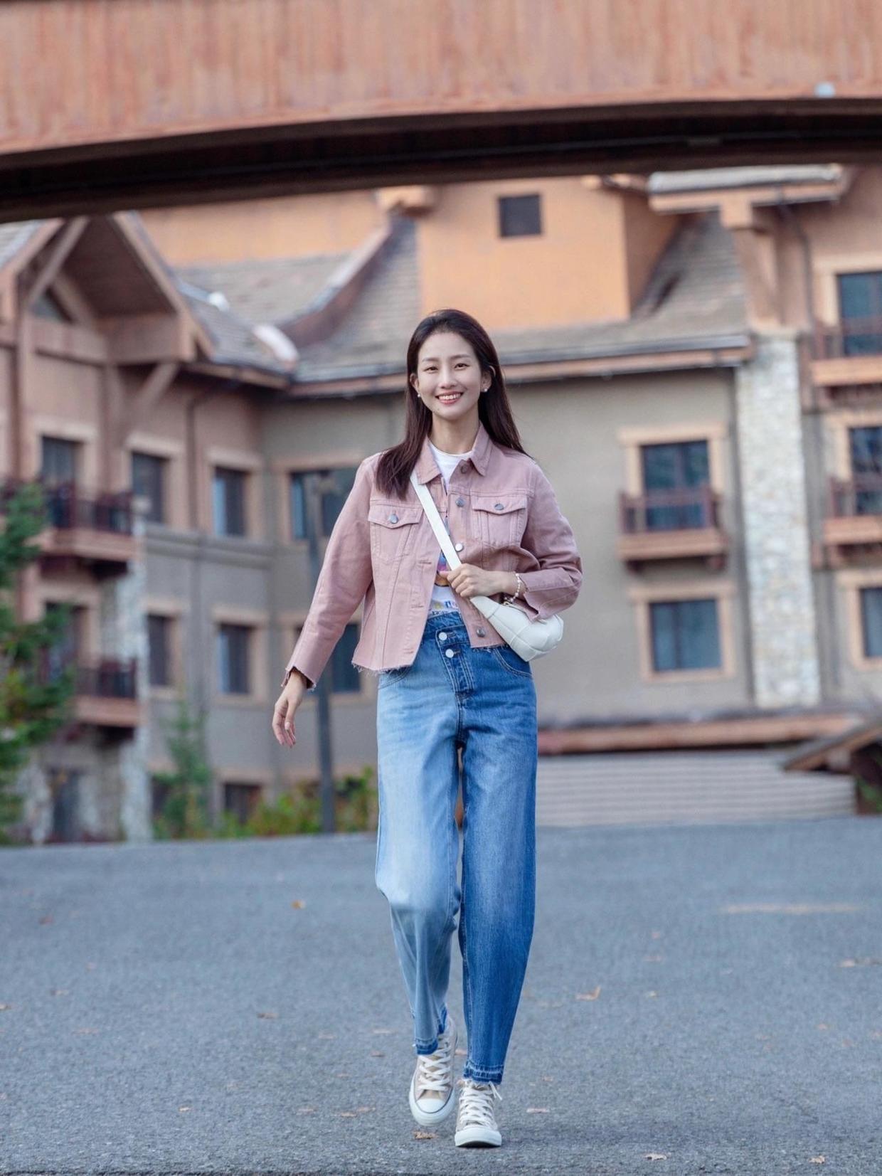 穿搭 小个子女生看过来,短款外套你get了吗?分分钟让你化身大长腿