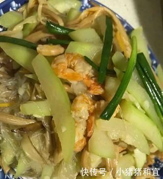 牛奶|别忽视了这菜,市场上常见,钙是牛奶2倍,鸡蛋5倍,孩子吃长个