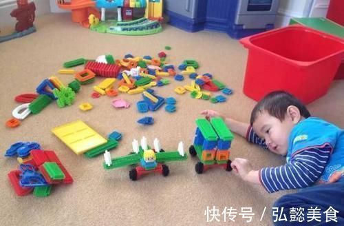 家里面|宝宝脖子长羽毛,家长当过敏治,医生说出原因家长吓出一身汗