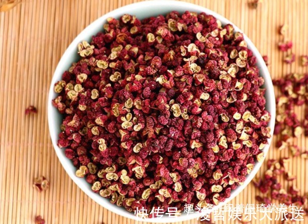 寒气|泡脚时加一点此物，体内湿气寒气没了，阳虚也改善了 ，早泡早好