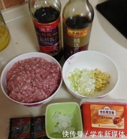 葱段|做炸酱面,用黄豆酱好还是甜面酱好很多人做错,难怪不香还难吃!