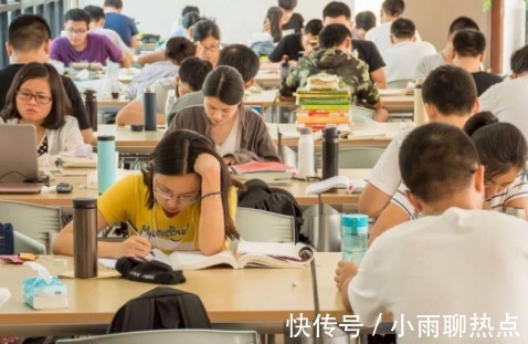 啃老|大学生的“啃老新方式”,为何家长不生气还觉得孩子有出息
