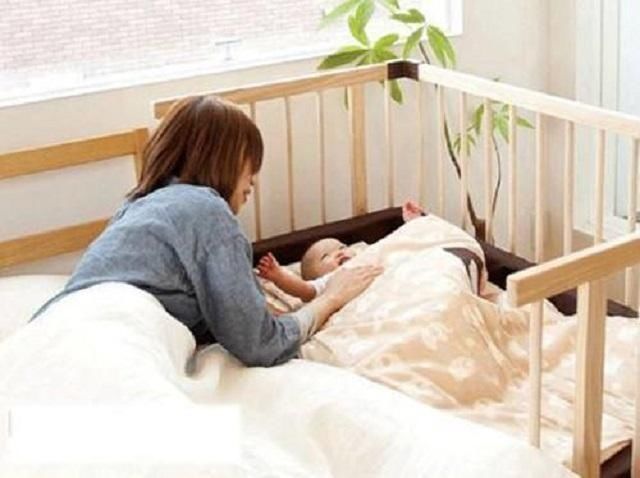 妈妈们|为帮助孩子断奶,宝妈躲了8天,回家后却遭到孩子“冷眼相待”