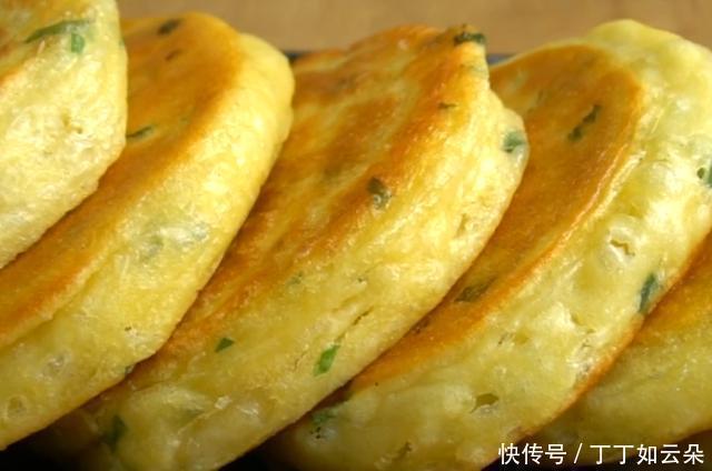 天冷我家常吃这早餐饼,全程手不沾面,蓬松暄软像面包,孩子爱吃