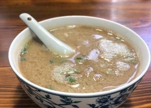 奶汤|宝妈产后因下奶困难住院,产科医生:想娃吃饱就坚持“四不”原则