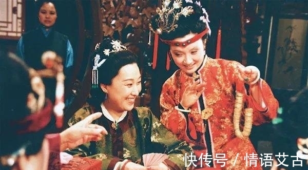 薛宝钗&《红楼梦》:薛宝钗吃的冷香丸到底有多少秘密?