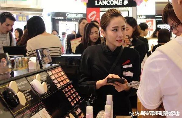 专柜|离职柜姐透露，在专柜买化妆品，这3样千万别买，就是坑你的！