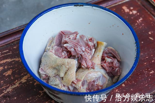 小厨|三伏天流汗多,常吃这种肉,滋补解暑,比猪肉便宜,比羊肉好吃