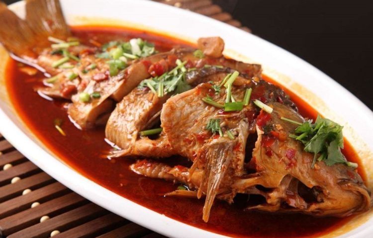 无论做啥鱼，别再用料酒去腥！教你3招，去腥增香，出锅抢着吃！