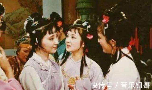 邢岫烟#黛玉并非目下无尘,小性子也只对宝玉使,薛宝钗身边三人都爱她