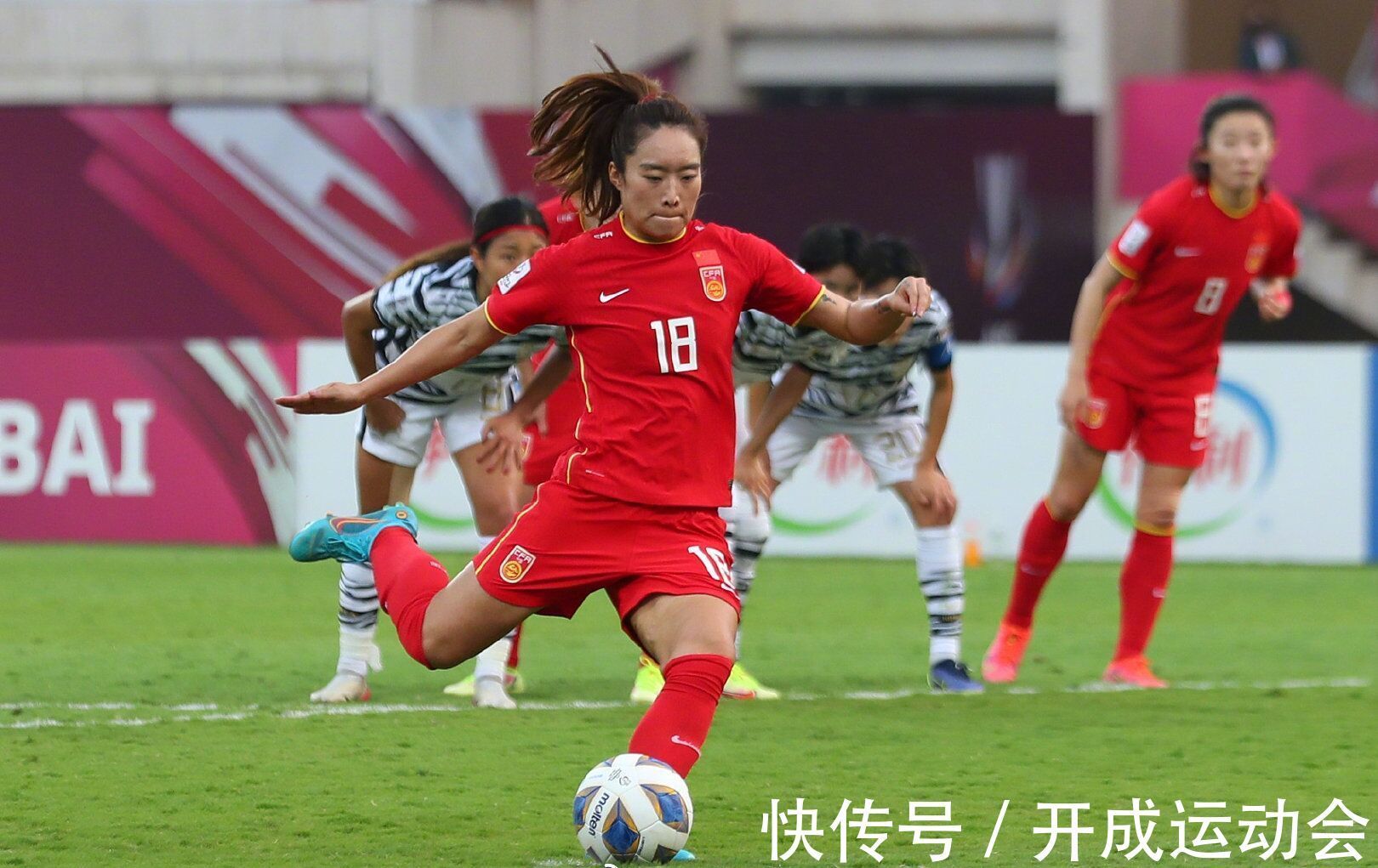 央视|0-2,3-2!水庆霞神换人,中国女足问鼎亚洲杯!央视:史诗级逆转