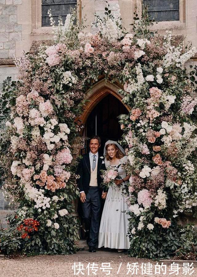 英王室官宣公主婚纱照！戴女王传家宝“流苏皇冠”惊艳，婚纱更绝