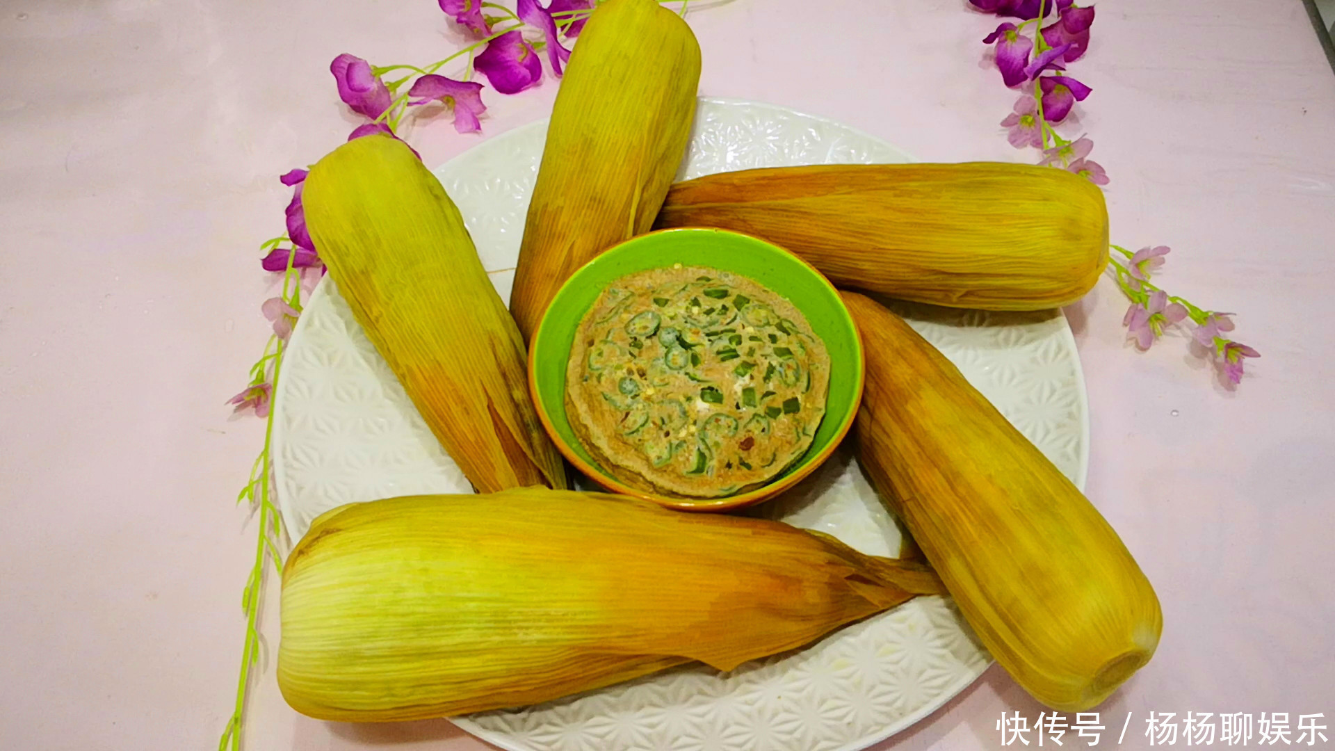 清水|煮玉米时，不要只用清水煮，多加这2样，煮出来的玉米软糯又香甜