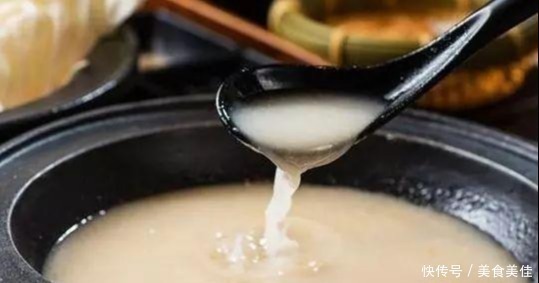 骨架|20年老面馆的高汤秘方,原来是这么熬制的,汤色奶白且鲜美浓郁