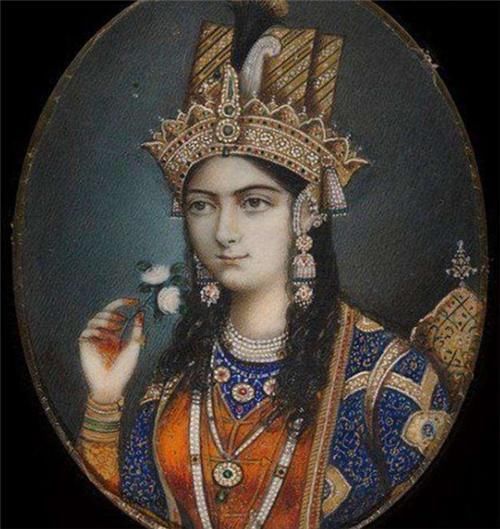 库拉姆|印度一王妃:18年生13子,38岁油尽灯枯倒在产房,可惜这绝世容颜