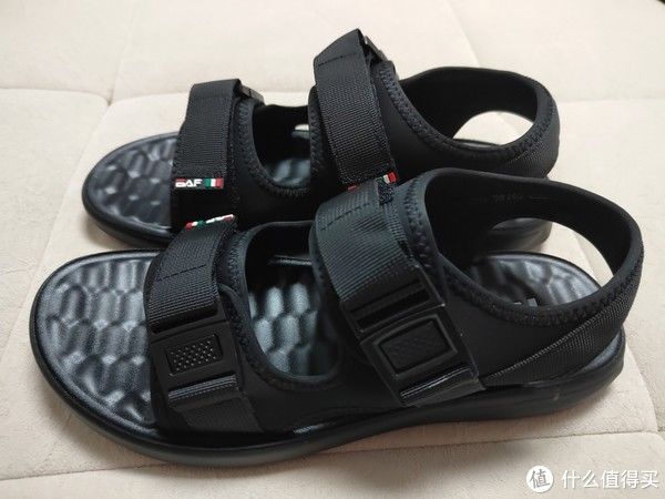 鞋底|网红爆款男士沙滩凉鞋采购侧记