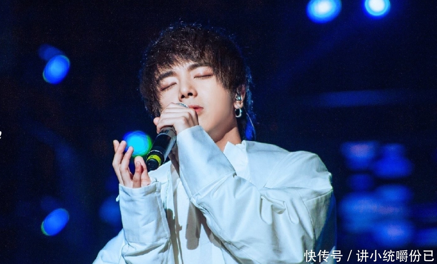 游娱君 又开始了华晨宇演唱会片花曝光,又强调自己游戏水平好