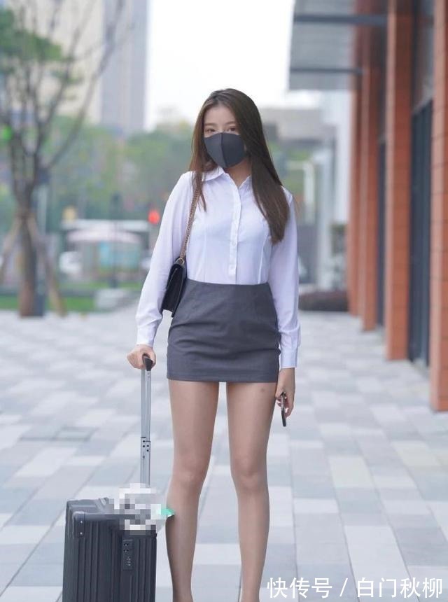 清新 白色衬衫搭配包臀裙,清新脱俗,尽显干练风格!